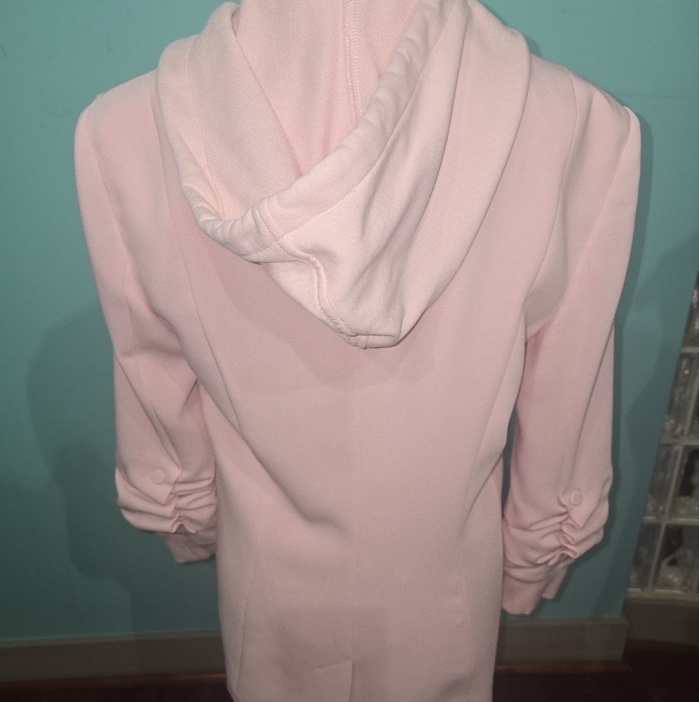 SET Cinq a Sept Hooded Khloe Blazer and Shorts SET in Pink Quartz Size 8 US - Picture 4 of 13